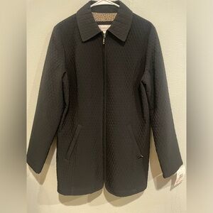 NWT Liz Claiborne Black Quilted Coat. Size Large